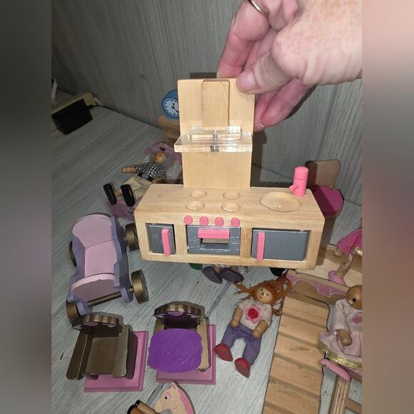 Vtg Kidkraft Wooden Dolls & Dollhouse Furniture Mixed Lot Princess Castle - Picture 9 of 16